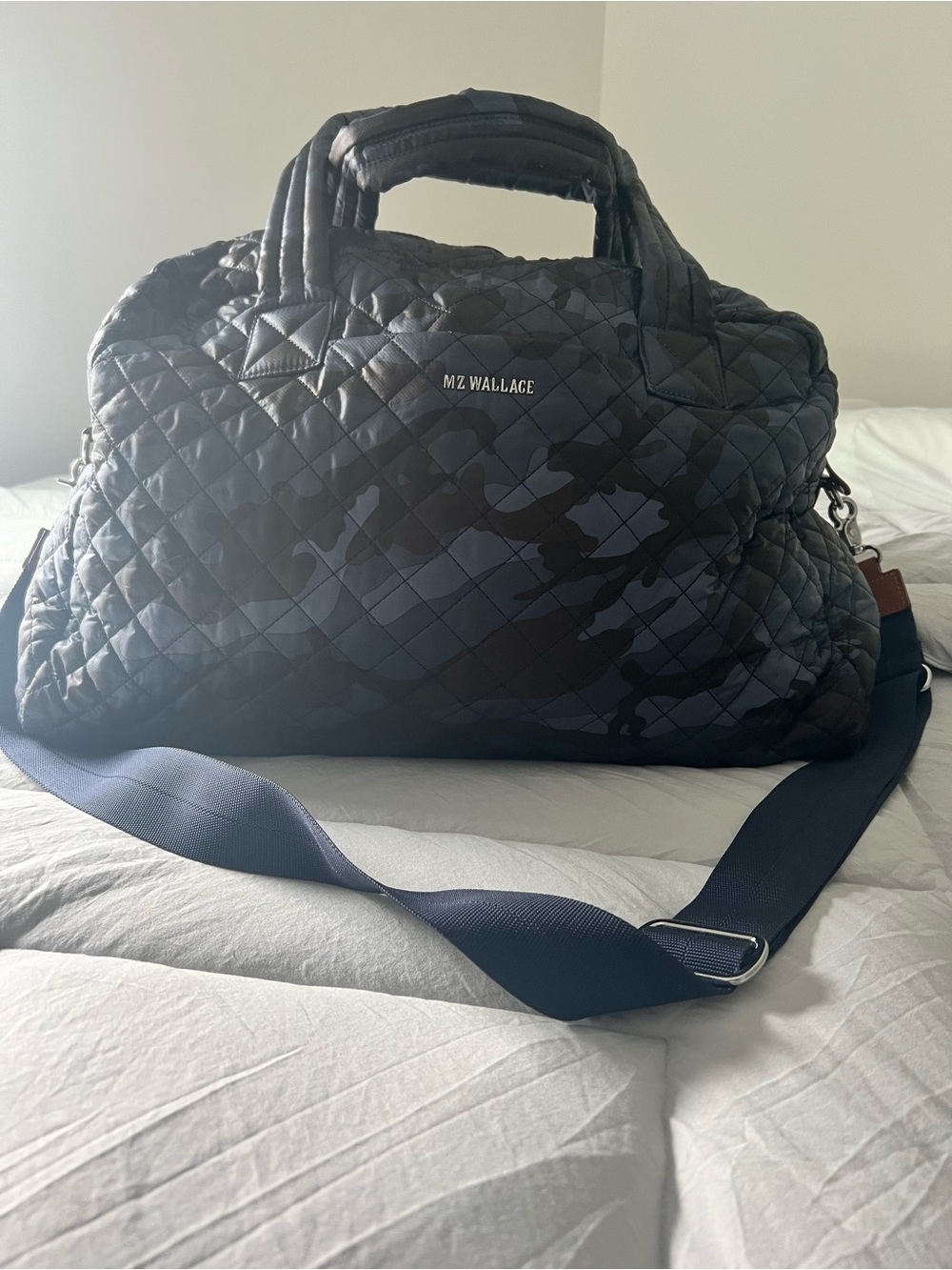 MZ Wallace travel Jim bag - Picture 7 of 8